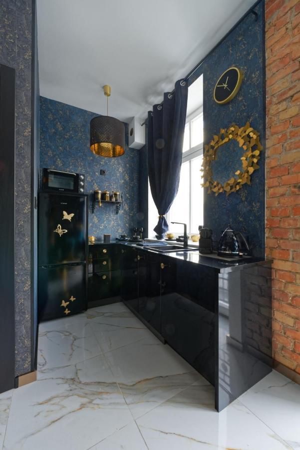 Sensual Venetian Mirror *
